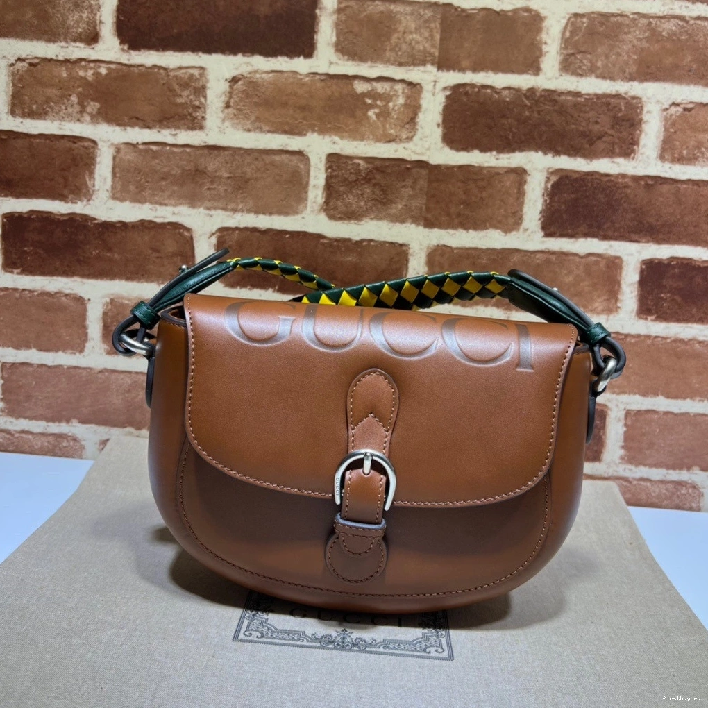 First bag ru with bag Gucci shoulder logo Small 0819